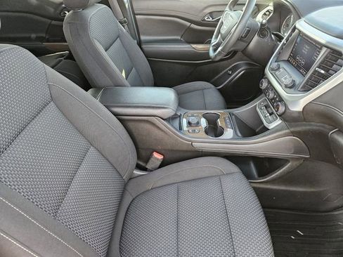 Used 2023 GMC Acadia SLE w/ Driver Convenience Package image 14