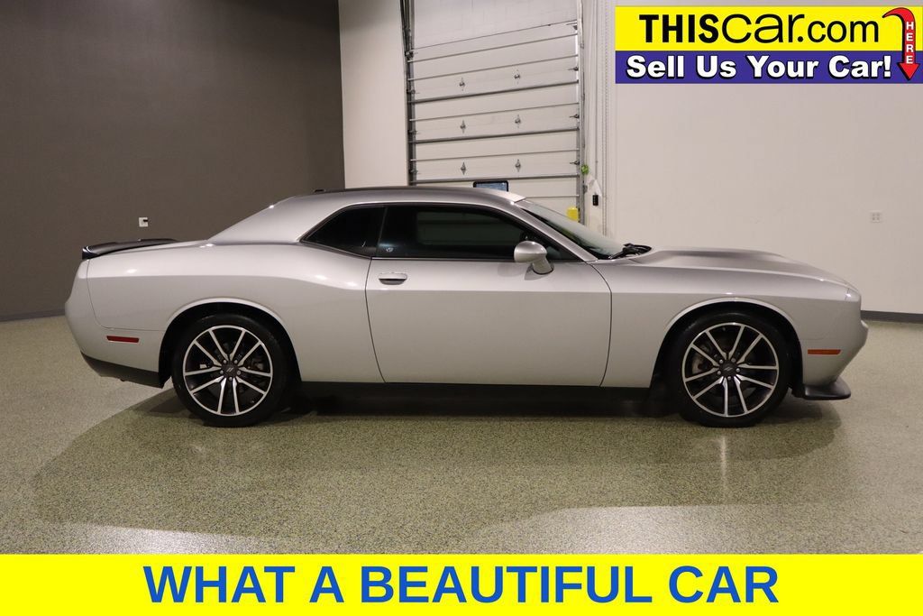 Used 2023 Dodge Challenger R/T RWD image 11