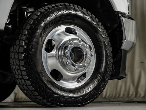 Used 2022 Ford F350 Lariat w/ Lariat Ultimate Package AWD/4WD image 53