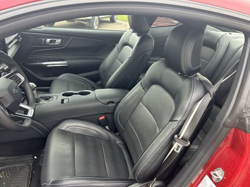 Used 2024 Ford Mustang GT Premium image 10