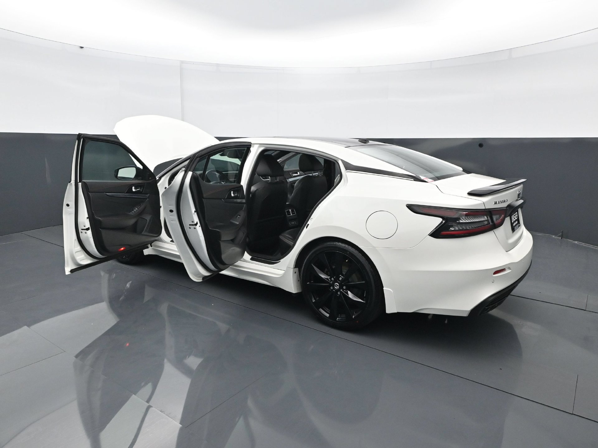 Used 2021 Nissan Maxima SR FWD image 29