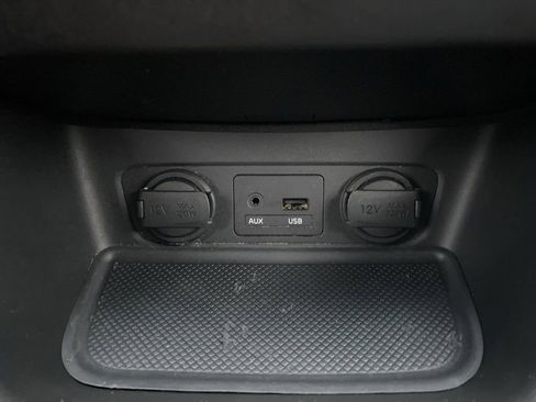 Used 2015 Kia Sorento LX image 29