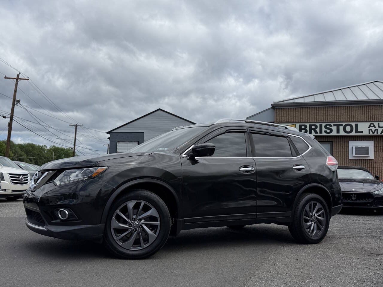 Used 2016 Nissan Rogue SL w/ SL Premium Package AWD/4WD image 1