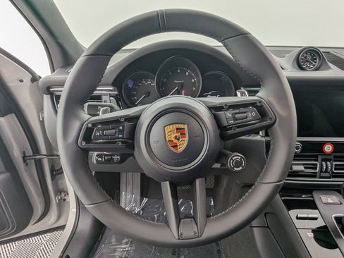 New 2026 Porsche Macan Turbo image 12