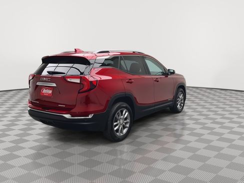 Certified 2022 GMC Terrain SLT w/ LPO, Floor Liner Package AWD/4WD image 40
