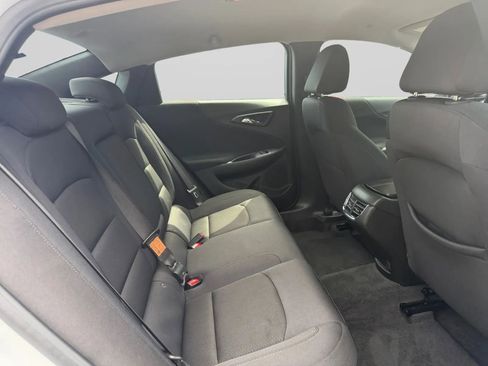 Used 2025 Chevrolet Malibu LT FWD image 32
