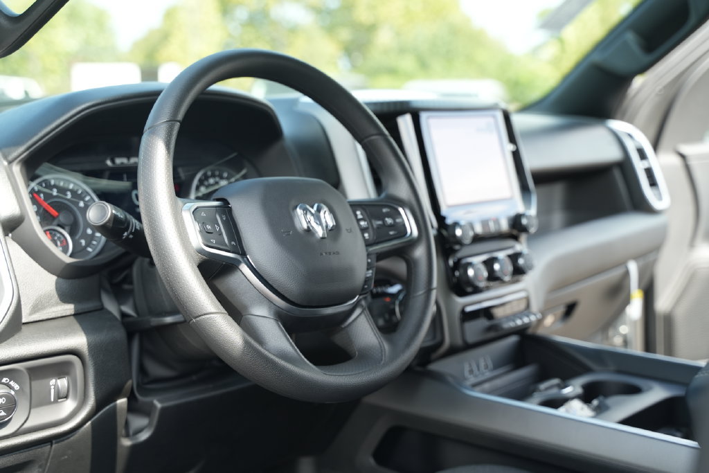 New 2026 RAM 1500 Express AWD/4WD image 24