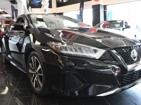 Used 2020 Nissan Maxima 3.5 SV w/ Floor Mat Group FWD image 3