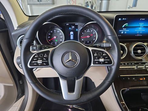 Used 2022 Mercedes-Benz GLC 300 image 20