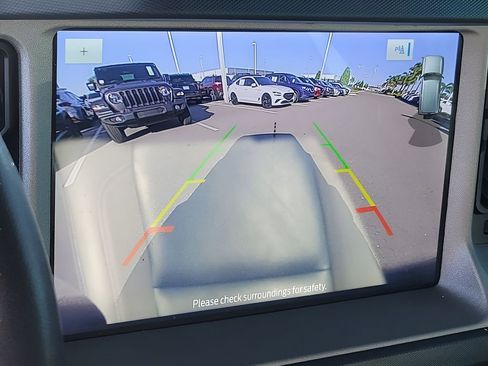 Used 2024 Ford Bronco Outer Banks image 23