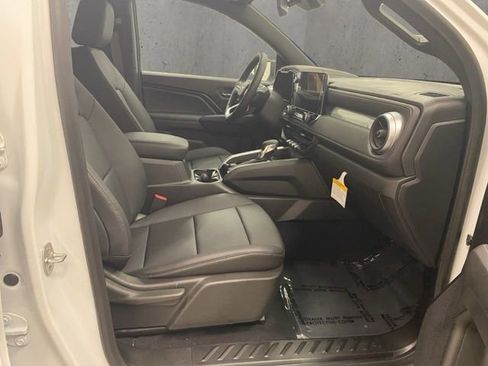 New 2025 Chevrolet Colorado LT w/ LT Convenience Package image 19