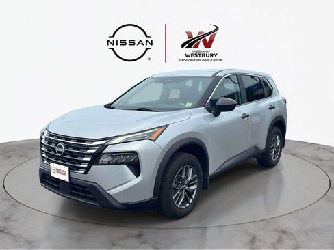 Used 2024 Nissan Rogue S AWD/4WD image 4