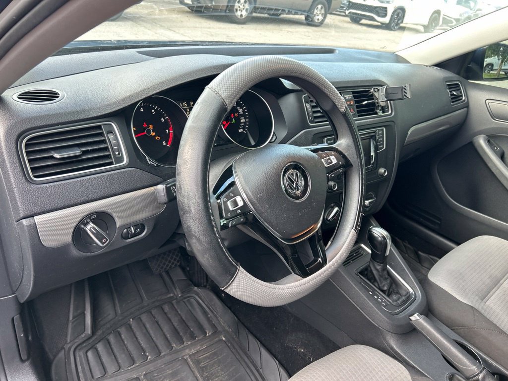 Used 2017 Volkswagen Jetta S FWD image 20