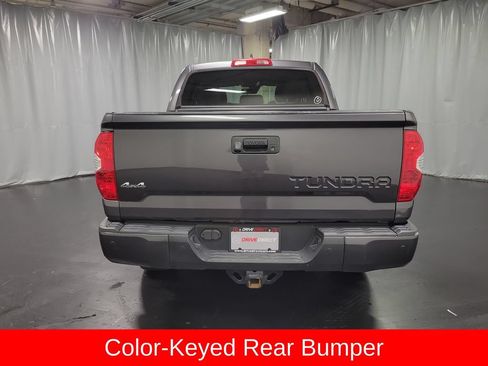 Used 2020 Toyota Tundra SR5 w/ SR5 Convenience Package AWD/4WD image 7