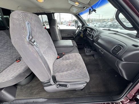 Used 2001 Dodge Ram 2500 Truck SLT image 41