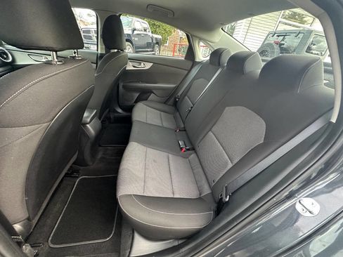 Used 2023 Kia Forte LXS image 12