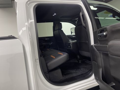 Used 2020 GMC Sierra 2500 AT4 w/ AT4 Premium Package image 19