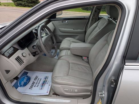 Used 2011 Cadillac DTS FWD image 14