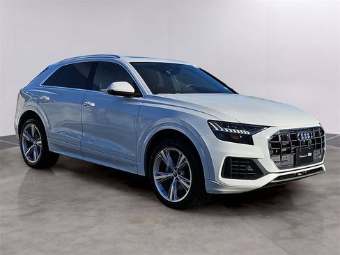 Certified 2023 Audi Q8 Premium Plus w/ Premium Plus Package image 3