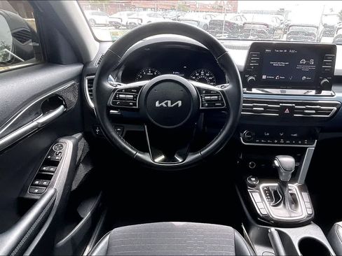 Certified 2023 Kia Seltos S FWD image 14