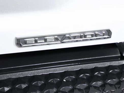 New 2025 GMC Canyon Elevation w/ Convenience Package image 7