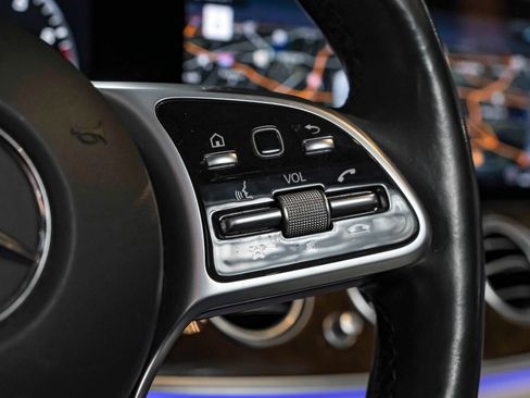 Used 2019 Mercedes-Benz E 300 4MATIC image 20