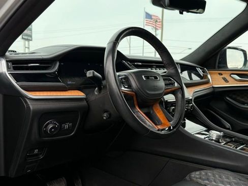 Used 2022 Jeep Grand Cherokee L Summit image 15