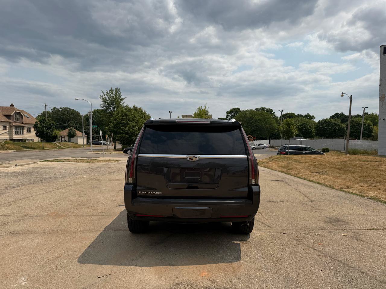 Used 2018 Cadillac Escalade Premium Luxury AWD/4WD image 6