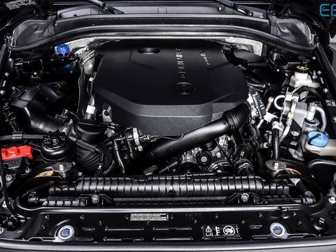 Used 2024 INEOS Grenadier Fieldmaster Edition image 11