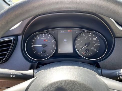 Used 2022 Nissan Rogue Sport S FWD image 13