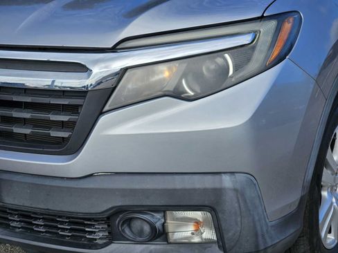 Used 2019 Honda Ridgeline RT image 7