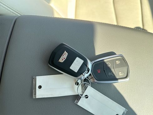 Used 2021 Cadillac XT5 Premium Luxury image 36