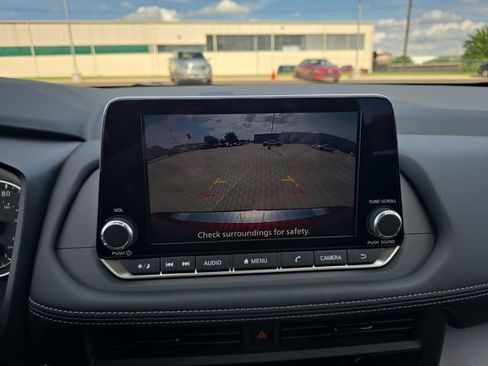 New 2026 Nissan Rogue SV FWD image 9