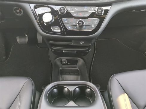 New 2026 Chrysler Pacifica Select w/ S Appearance Package image 23