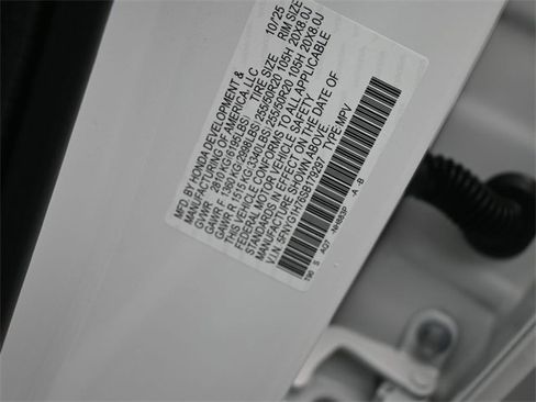 New 2025 Honda Pilot Touring image 18