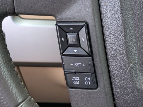 Used 2011 Ford F150 Lariat w/ Lariat Chrome Pkg RWD image 21