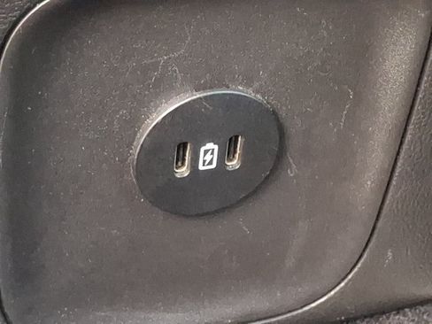 Used 2025 Ford Escape ST-Line FWD image 11