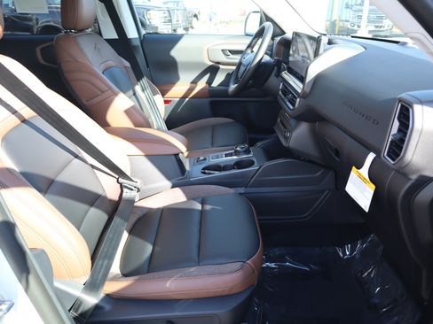 New 2025 Ford Bronco Sport Outer Banks image 18