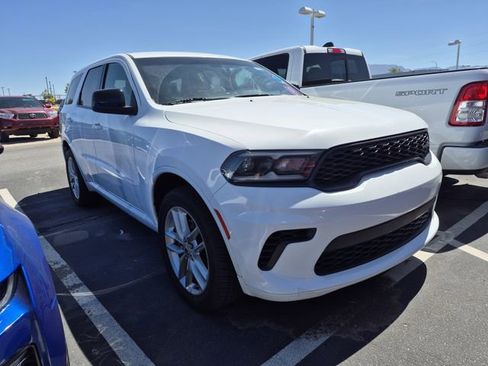 Used 2023 Dodge Durango GT AWD/4WD image 3