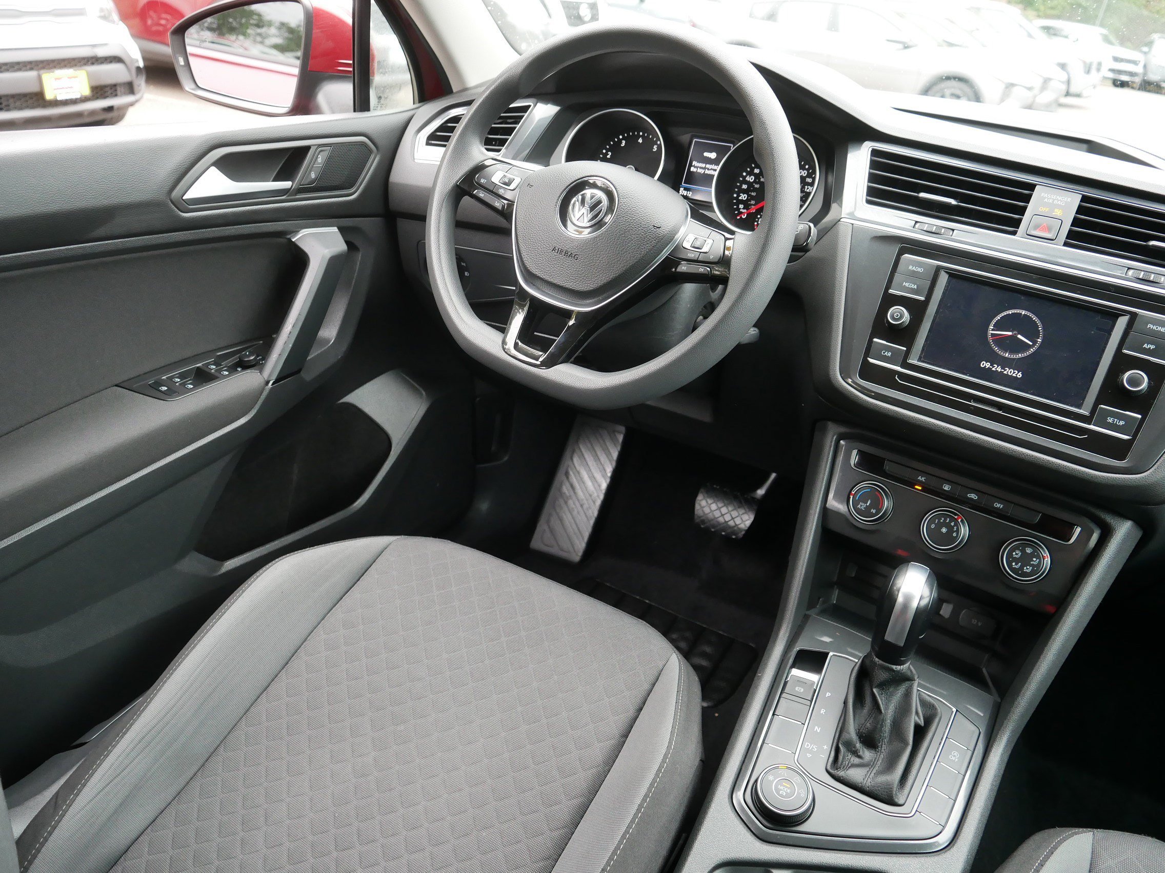 Used 2019 Volkswagen Tiguan S AWD/4WD image 9