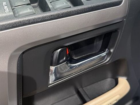 Used 2018 Toyota 4Runner Limited AWD/4WD image 16