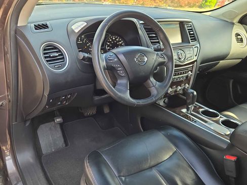 Used 2015 Nissan Pathfinder SL w/ SL Tech Package FWD image 24