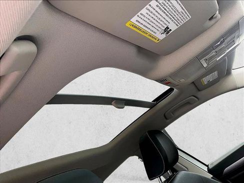 Used 2024 Volkswagen Jetta SE w/ Panoramic Sunroof Package FWD image 16
