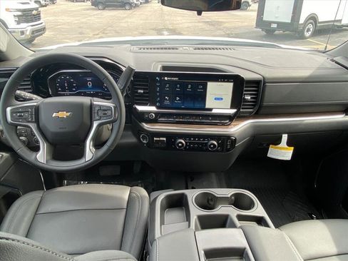 New 2025 Chevrolet Silverado 1500 LT image 10