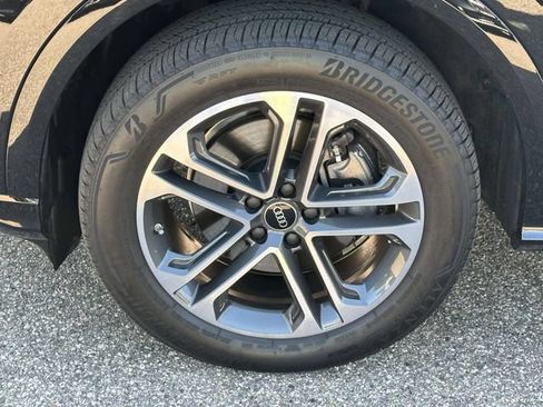 Used 2025 Audi Q5 Premium Plus w/ Premium Plus AWD/4WD image 13