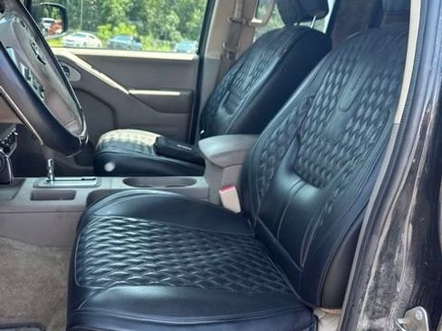 Used 2018 Nissan Frontier SV w/ Value Truck Package AWD/4WD image 10