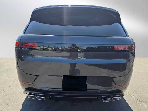New 2025 Land Rover Range Rover Sport Dynamic SE image 4