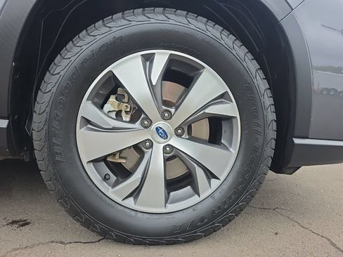 Used 2022 Subaru Ascent Premium w/ Convenience Package AWD/4WD image 9