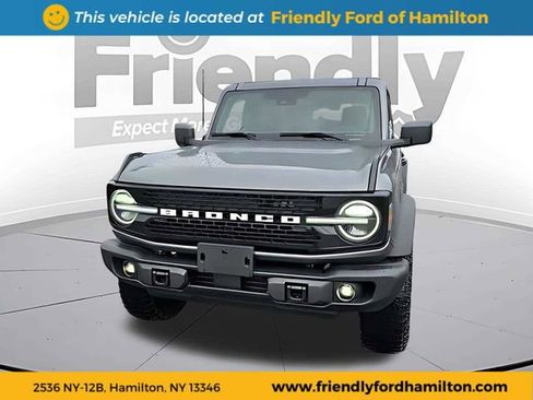 Used 2025 Ford Bronco Badlands AWD/4WD image 3