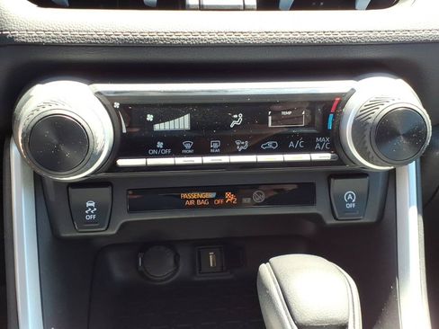 Certified 2021 Toyota RAV4 LE AWD/4WD image 20